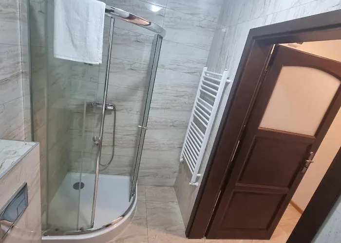 Nocleg ze śniadaniem Monika 3*